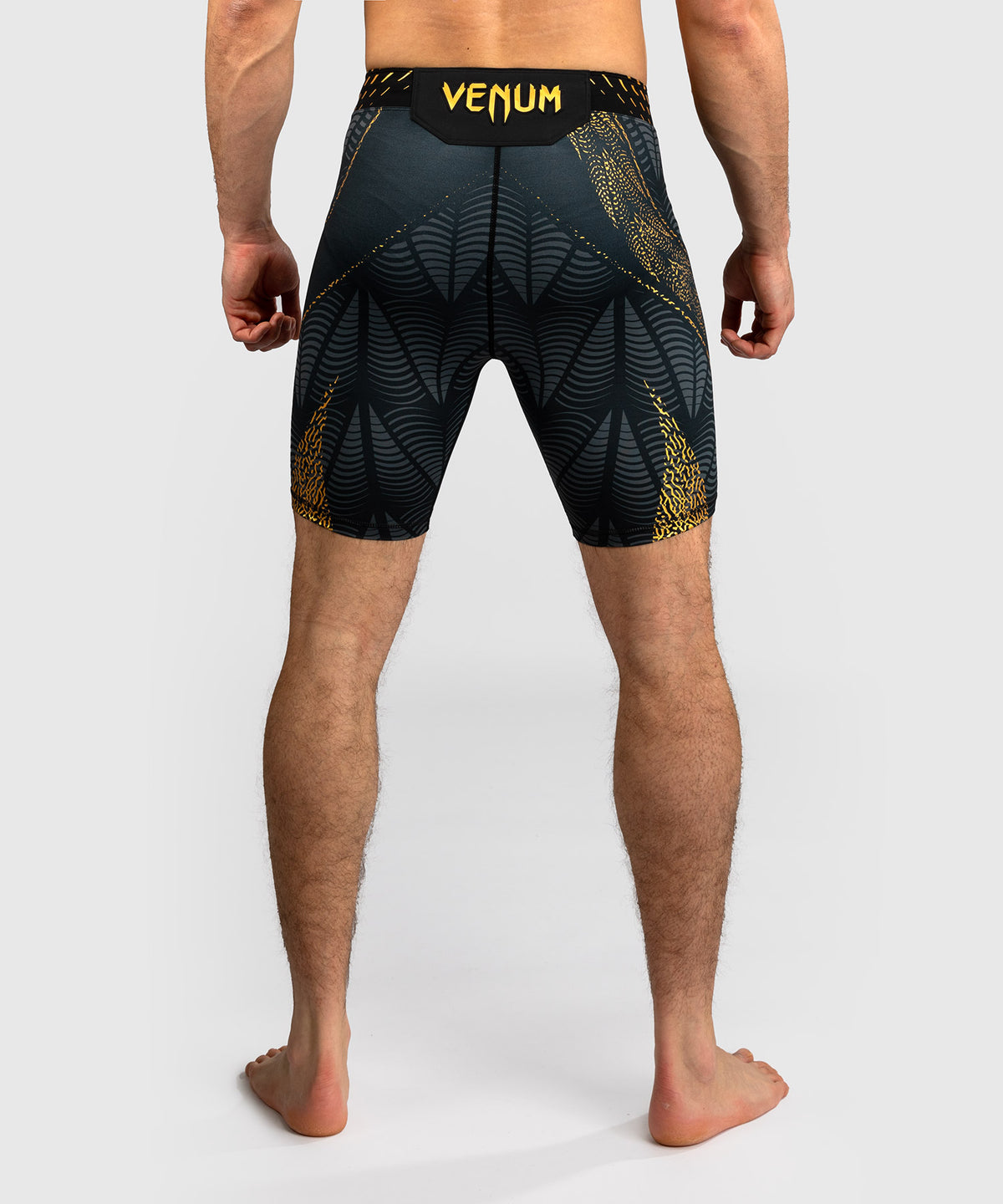 UFC Zenith by Venum Authentic Fight Night Short Vale Tudo Hombre - Champion