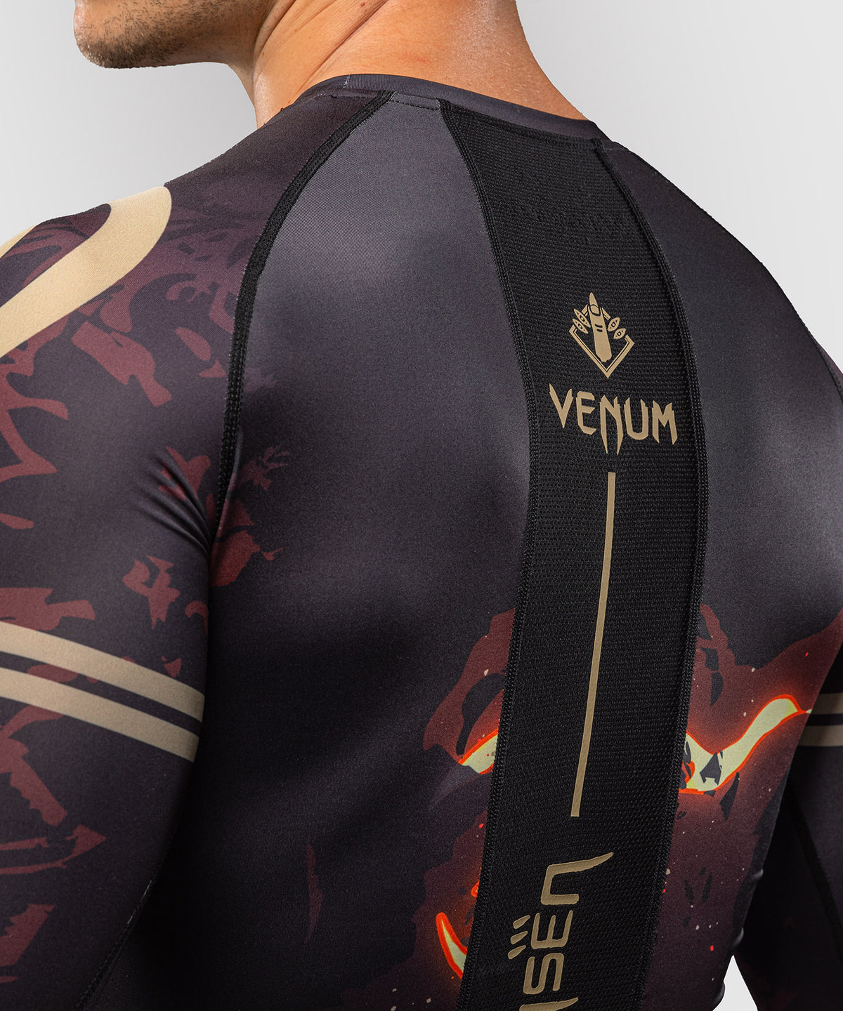 Jujutsu Kaisen x Venum Sukuna Langarm Rashguard – Schwarz/Beige