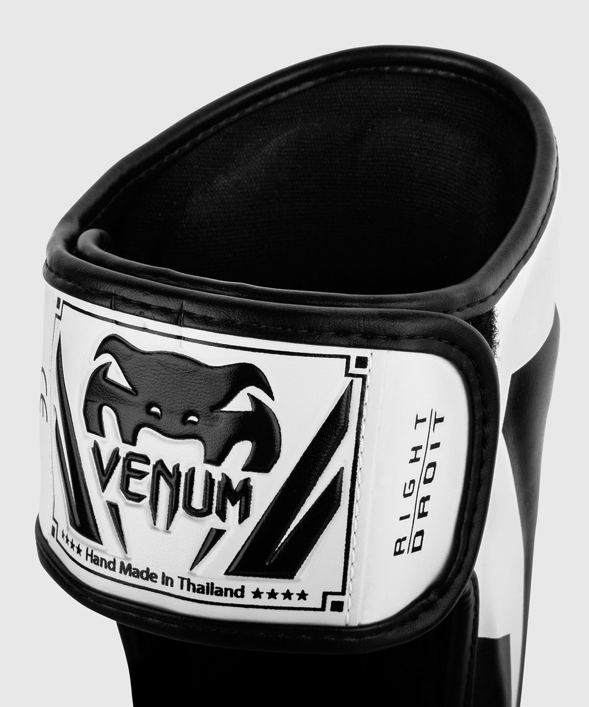 Venum Elite Espinerillas - Blanco/Negro