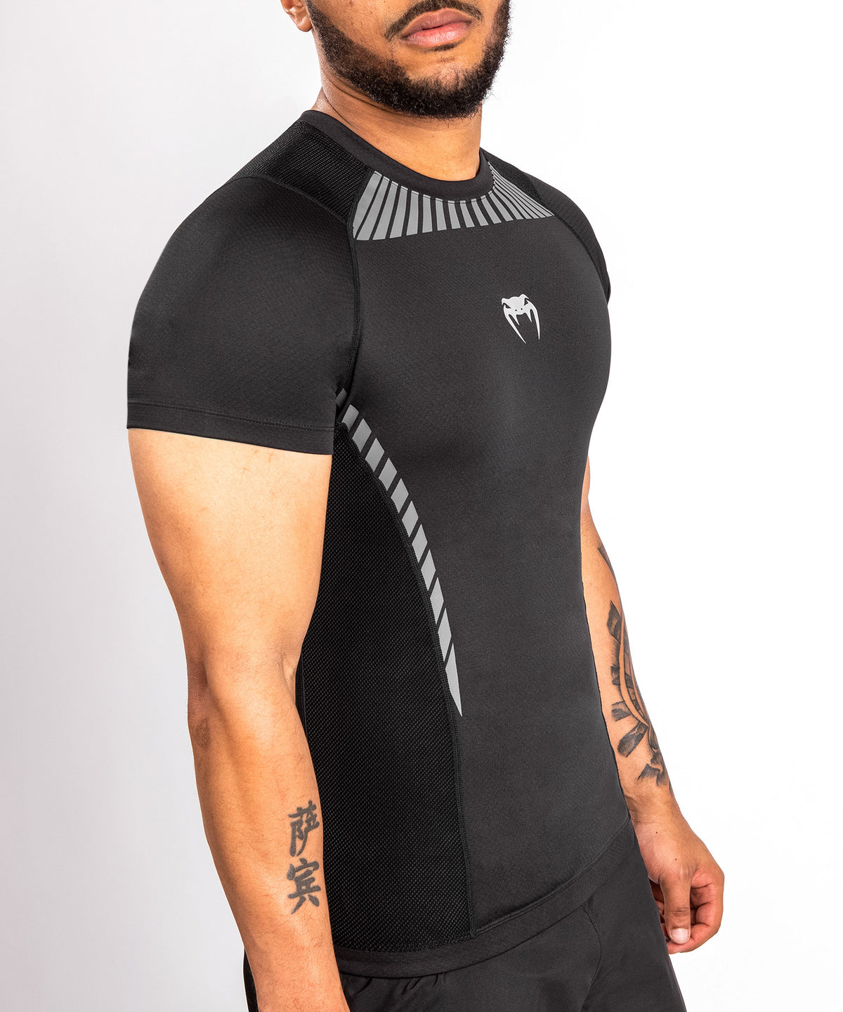 Rashguard Venum Jaws 2.0 - Manches Courtes - Noir
