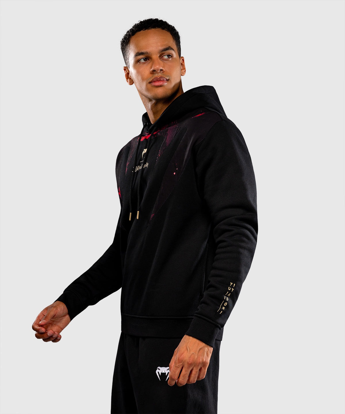 Jujutsu Kaisen x Venum Itadori Kapuzenpullover – Schwarz/Rot