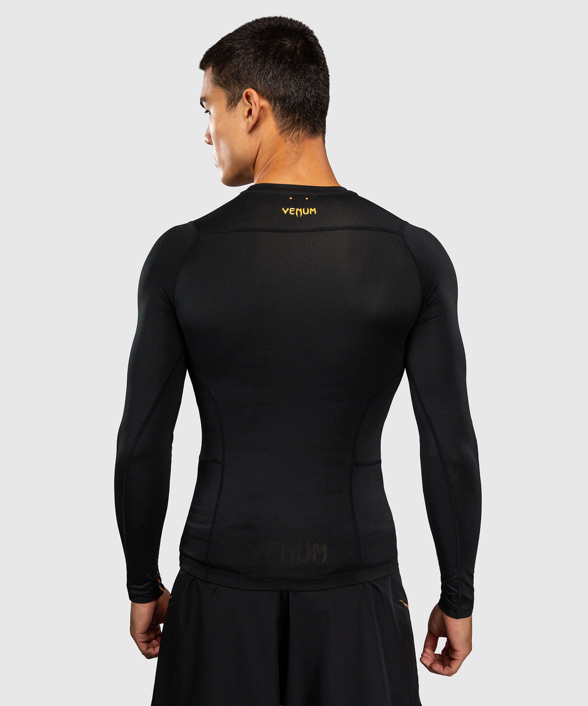 Venum G-Core Rashguard a Maniche Lunghe - Nero/Oro