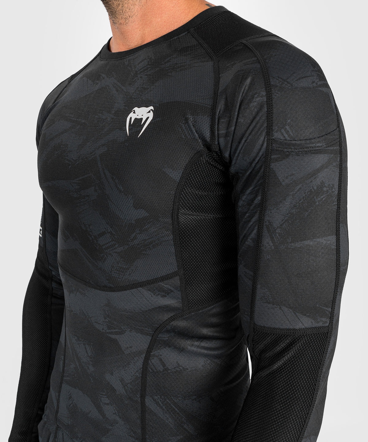 Venum Electron 3.0 Rashguard - Long Sleeves - Black
