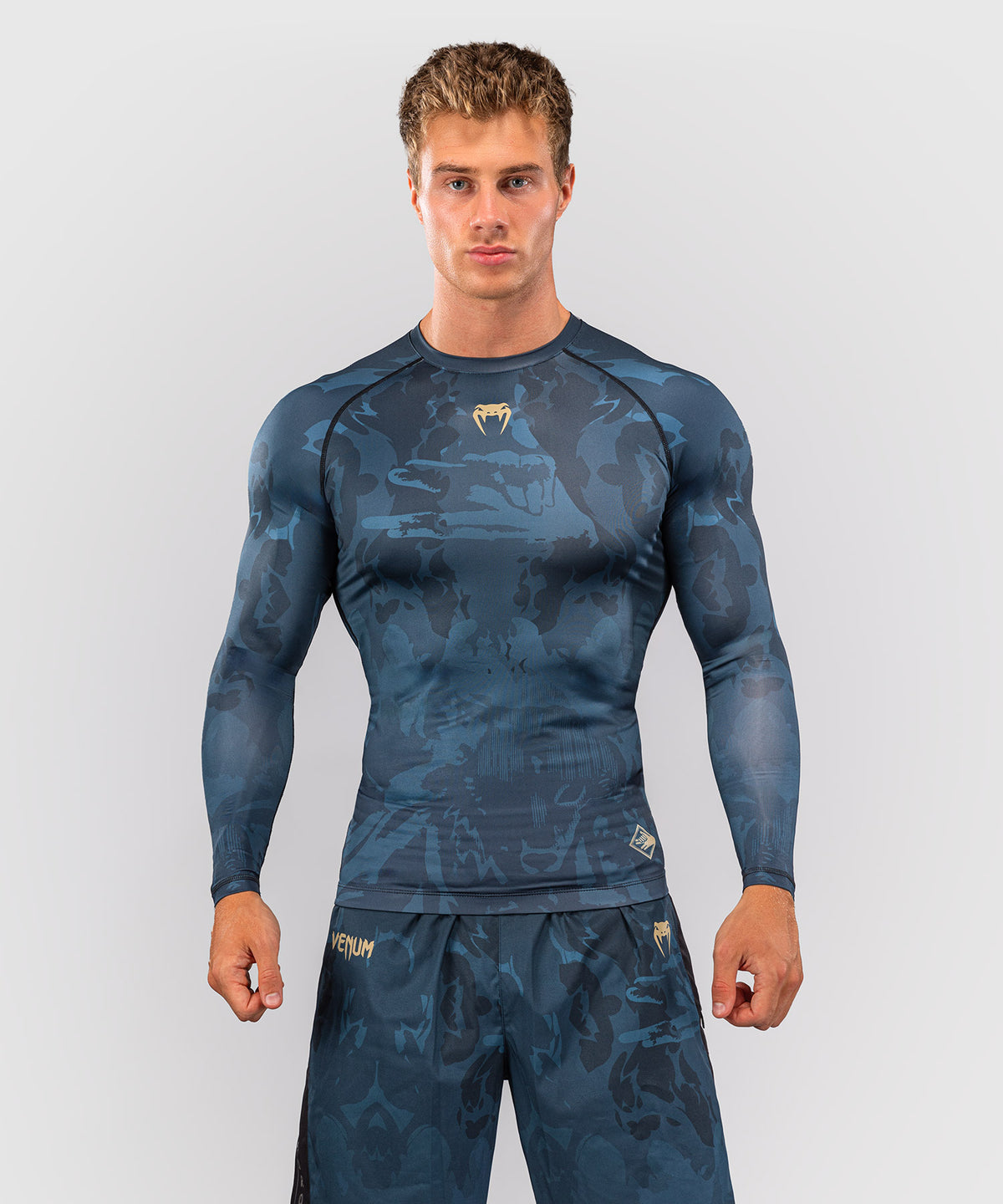 Jujutsu Kaisen x Venum Fushiguro Rashguard Manga Larga – Verde Océano