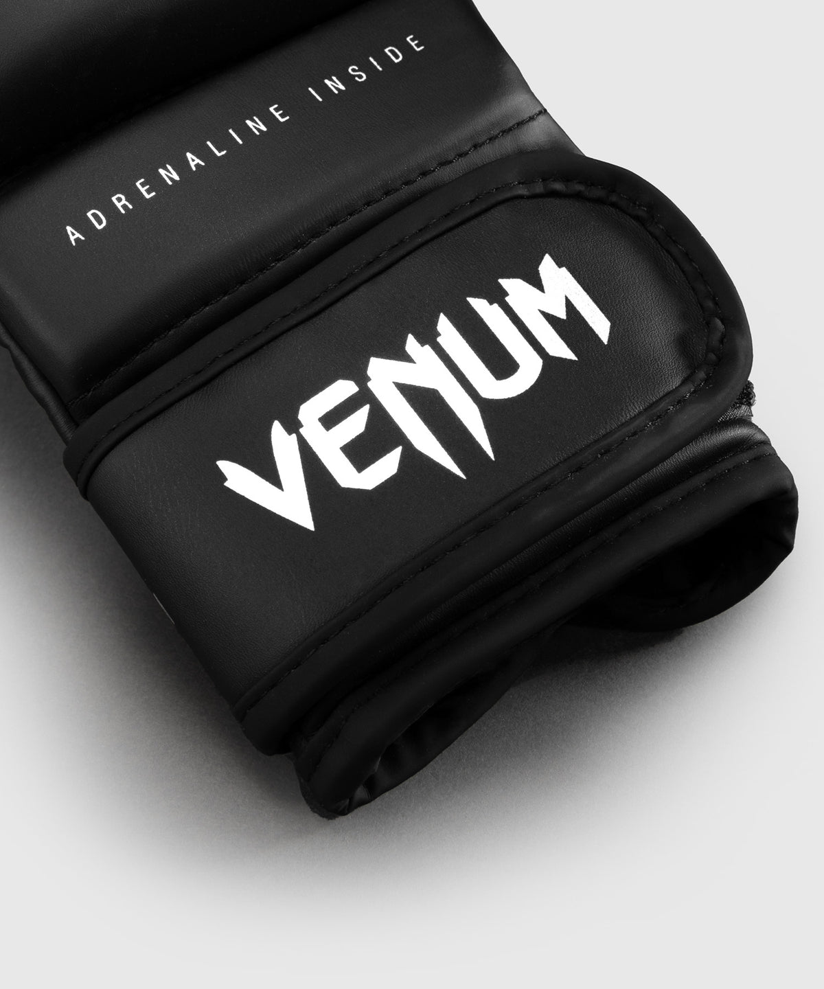 Venum Contender 1.5 MMA-Sparringhandschuhe - Schwarz/Weiß
