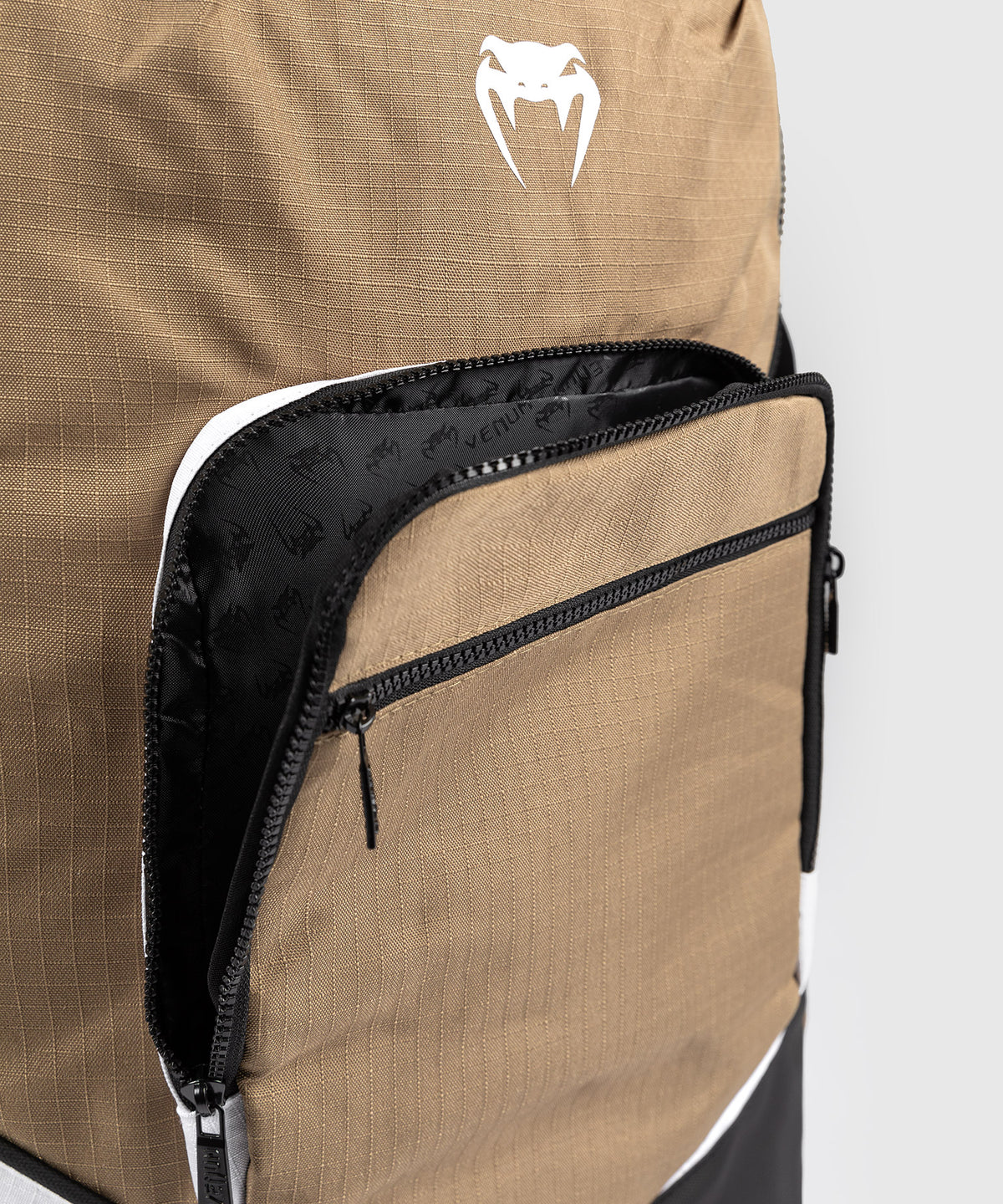 Venum Evo 2 Xtrem Mochila (50-63L) – Duna