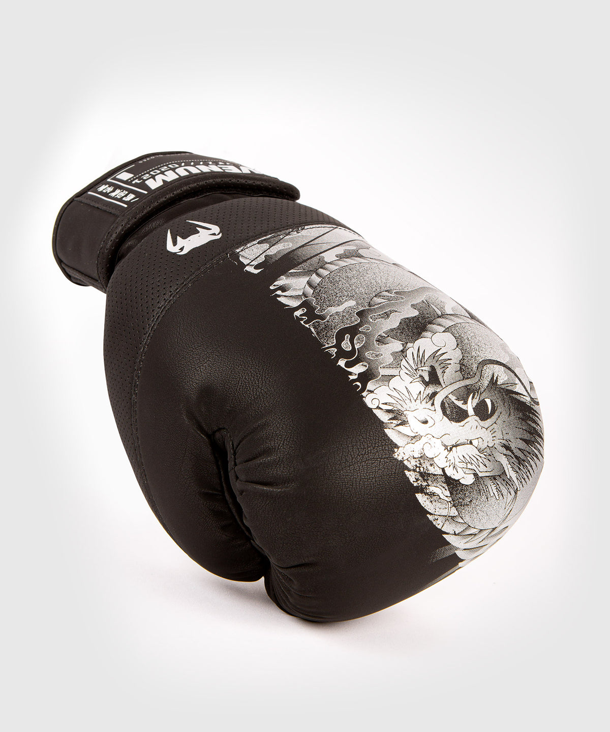 Venum YKZ21 Boxing Gloves – Black/Silver