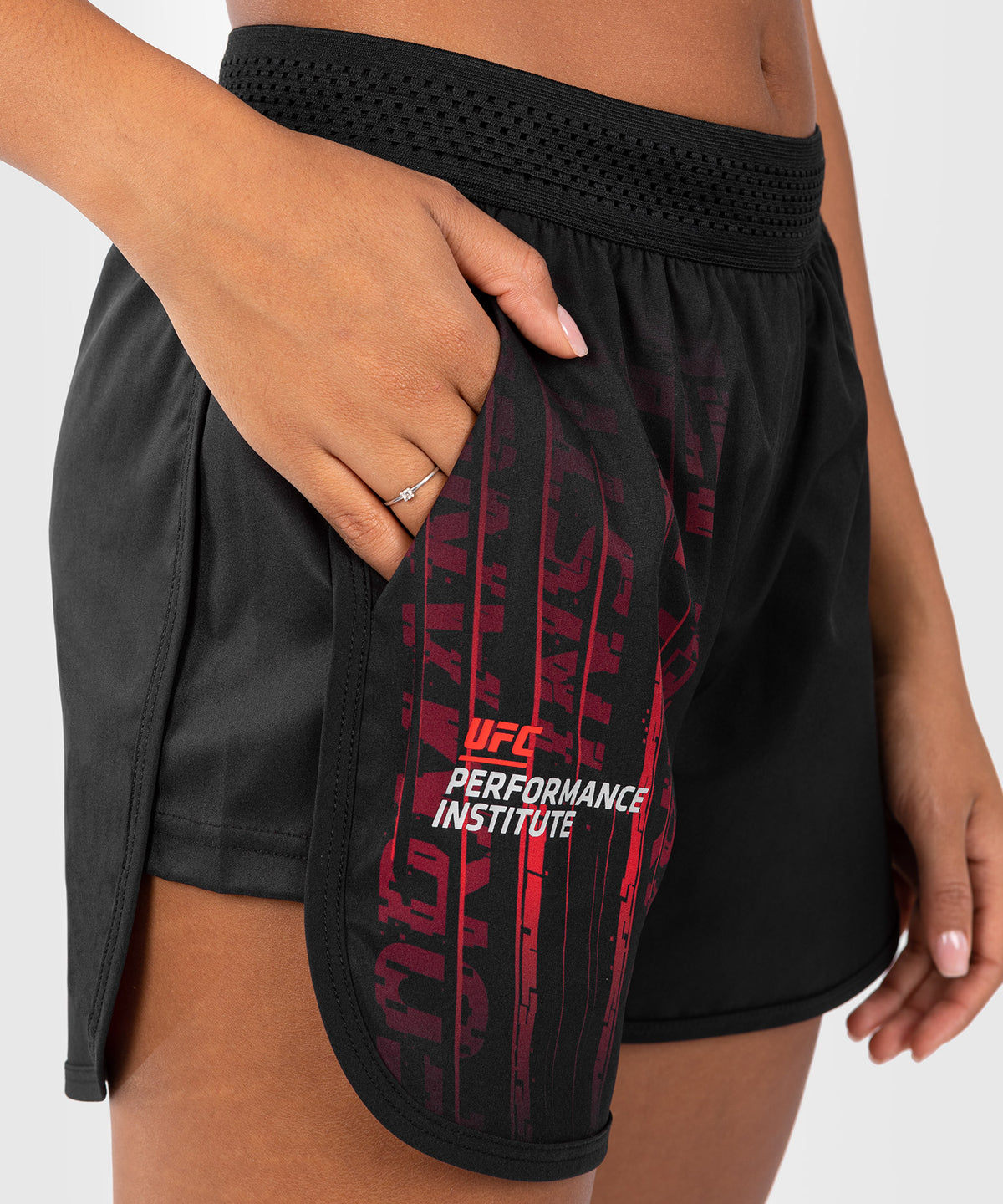 Short de Performance pour Femmes UFC Venum Performance Institute 2.0 - Noir/Rouge