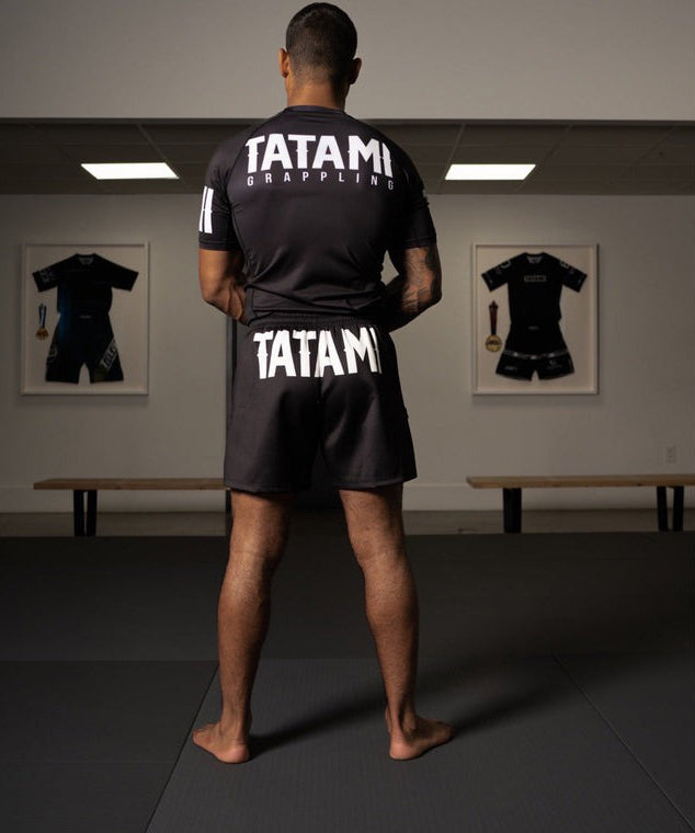 Tatami Fightwear Raven Fightshorts – Schwarz