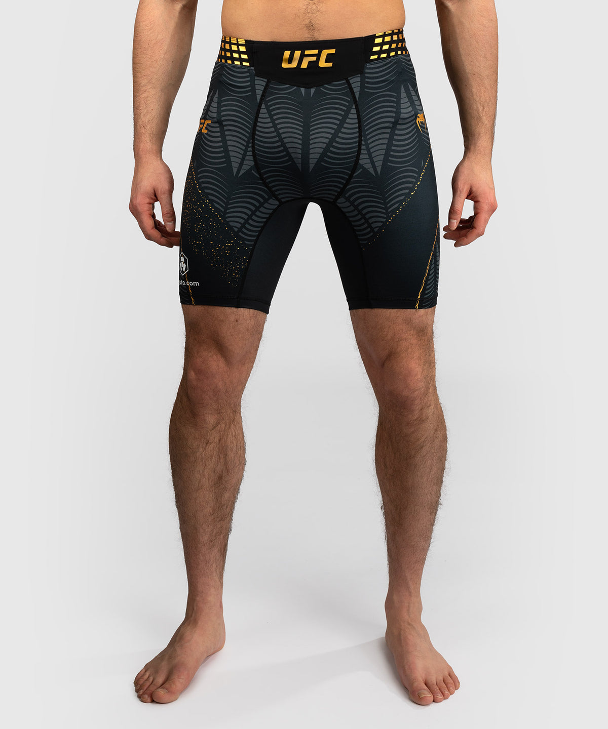 UFC Zenith by Venum Authentic Fight Night Short Vale Tudo Hombre - Champion