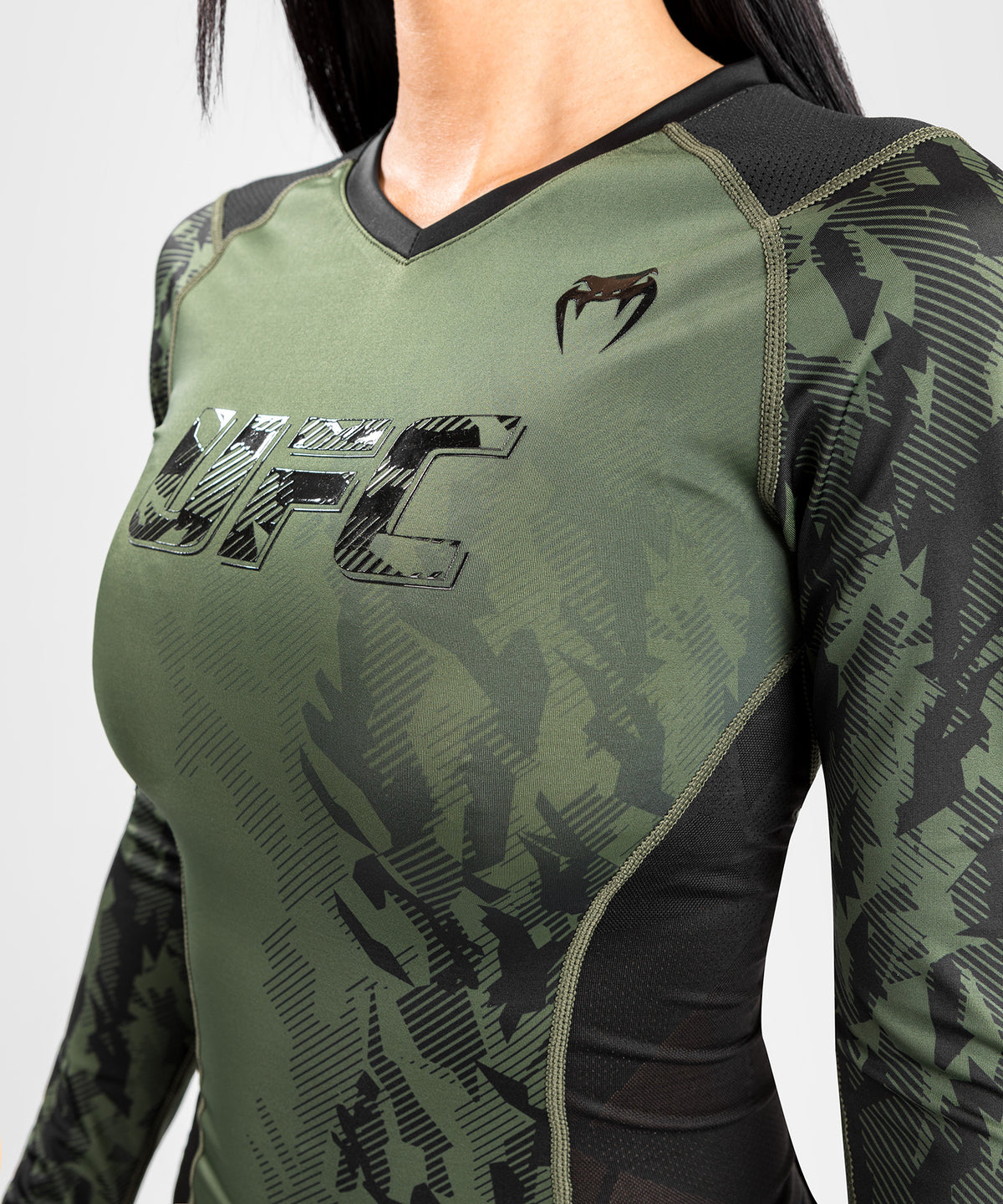 UFC Venum Authentic Fight Week Damen Performance Langarm Rashguard - Khaki