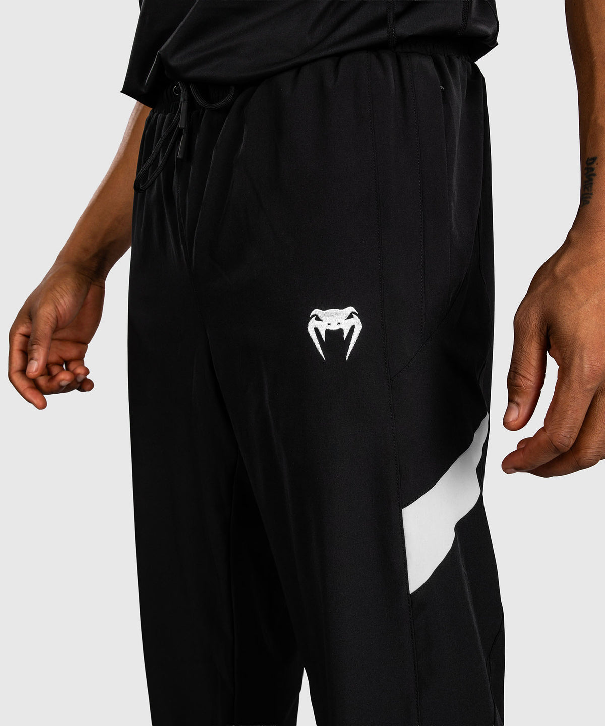 Venum Attack 90 Pantalón Jogger – Blanco/Negro