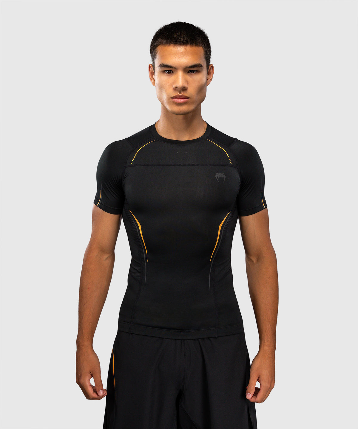 Venum G-Core Rashguard a Maniche Corte - Nero/Oro