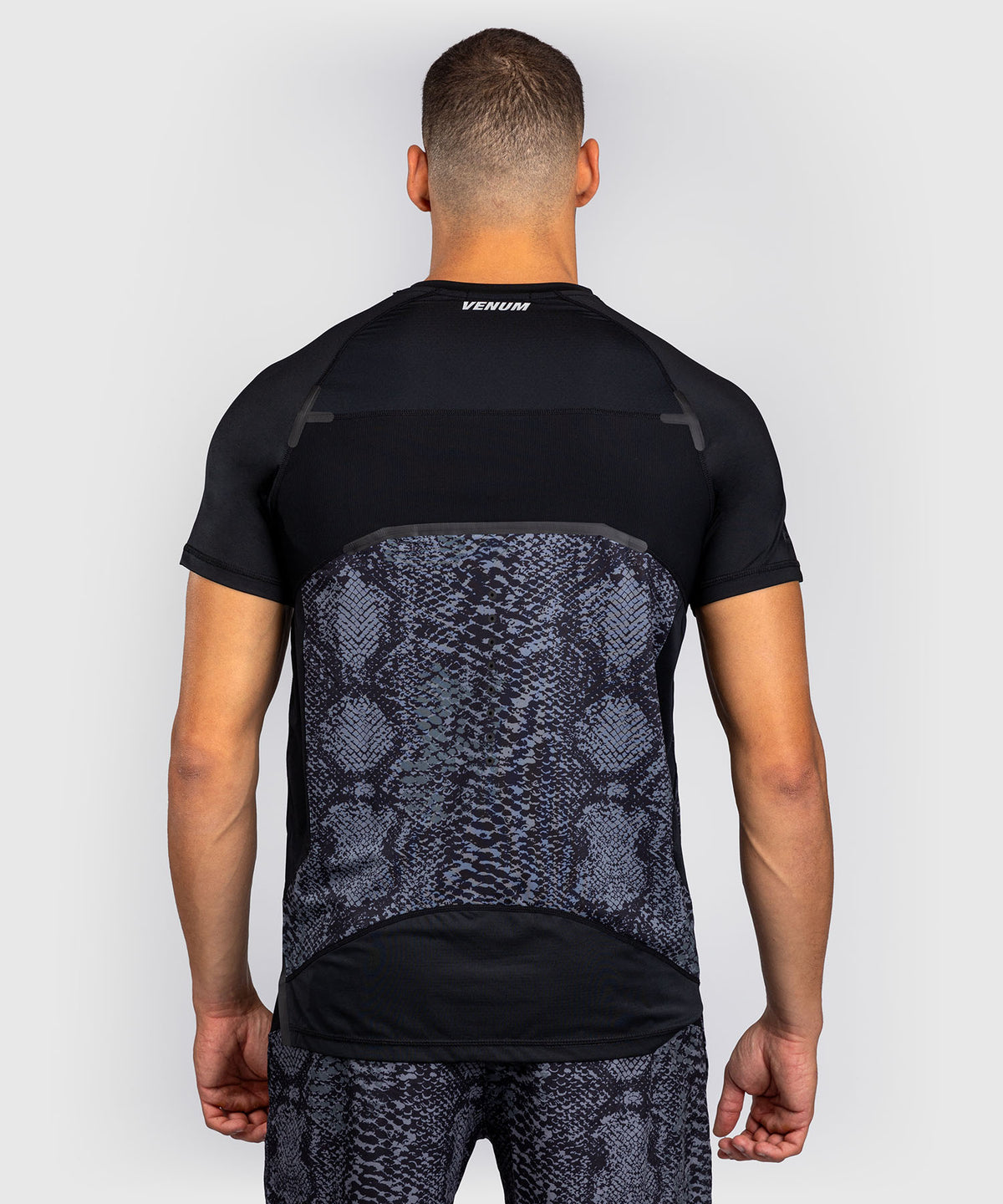 VENUM G-Fit Scales Dry Tech - Black/ Charcoal Grey
