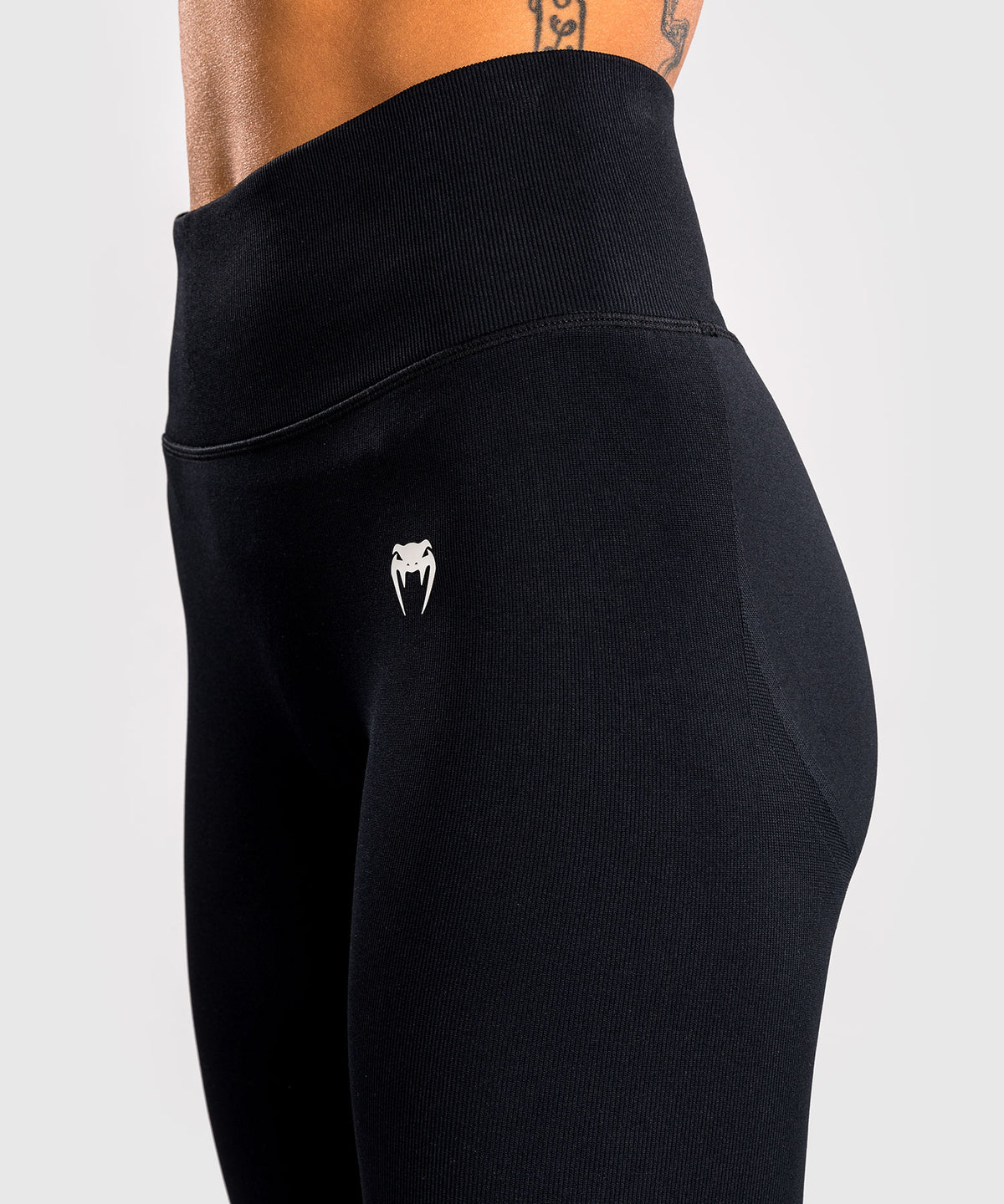 Venum Sculpt Leggings Mujer – Negro/Blanco