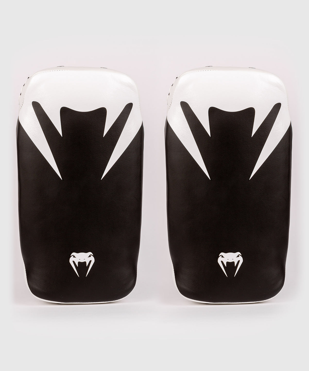 Venum Absolute Kick Pads (Paar) – Schwarz/Weiß