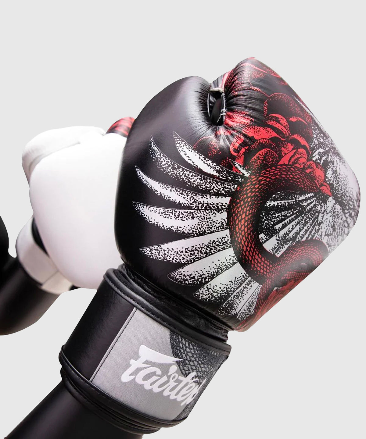 Fairtex The Beauty Of Survival Guantoni da Boxe