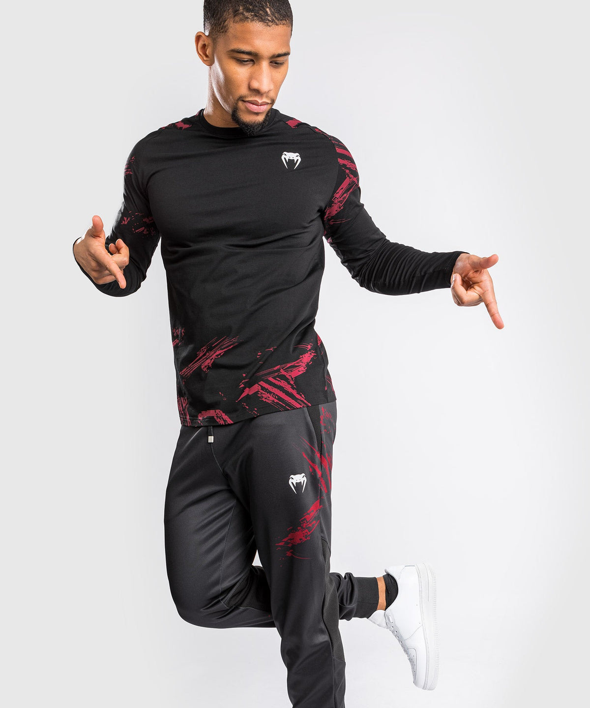Venum Authentic Fight Week 2.0 UFC T-Shirt - Langarm - Schwarz/Rot