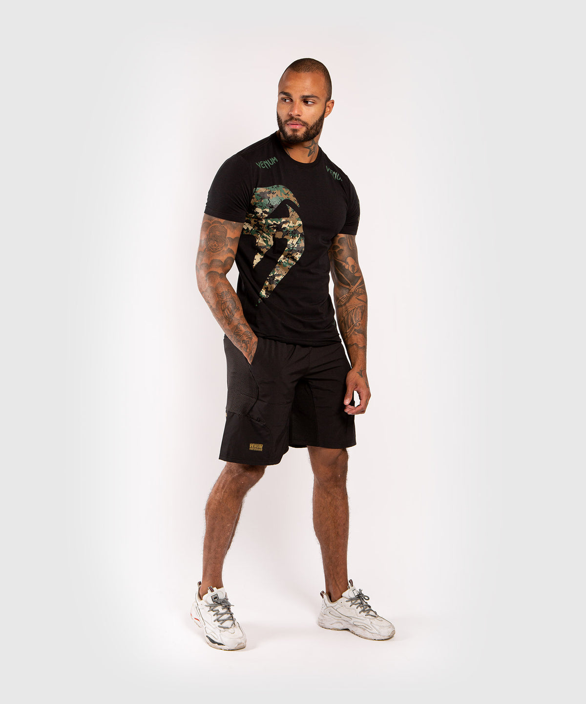 Venum Original Giant Maglietta - Nero / Camo Foresta