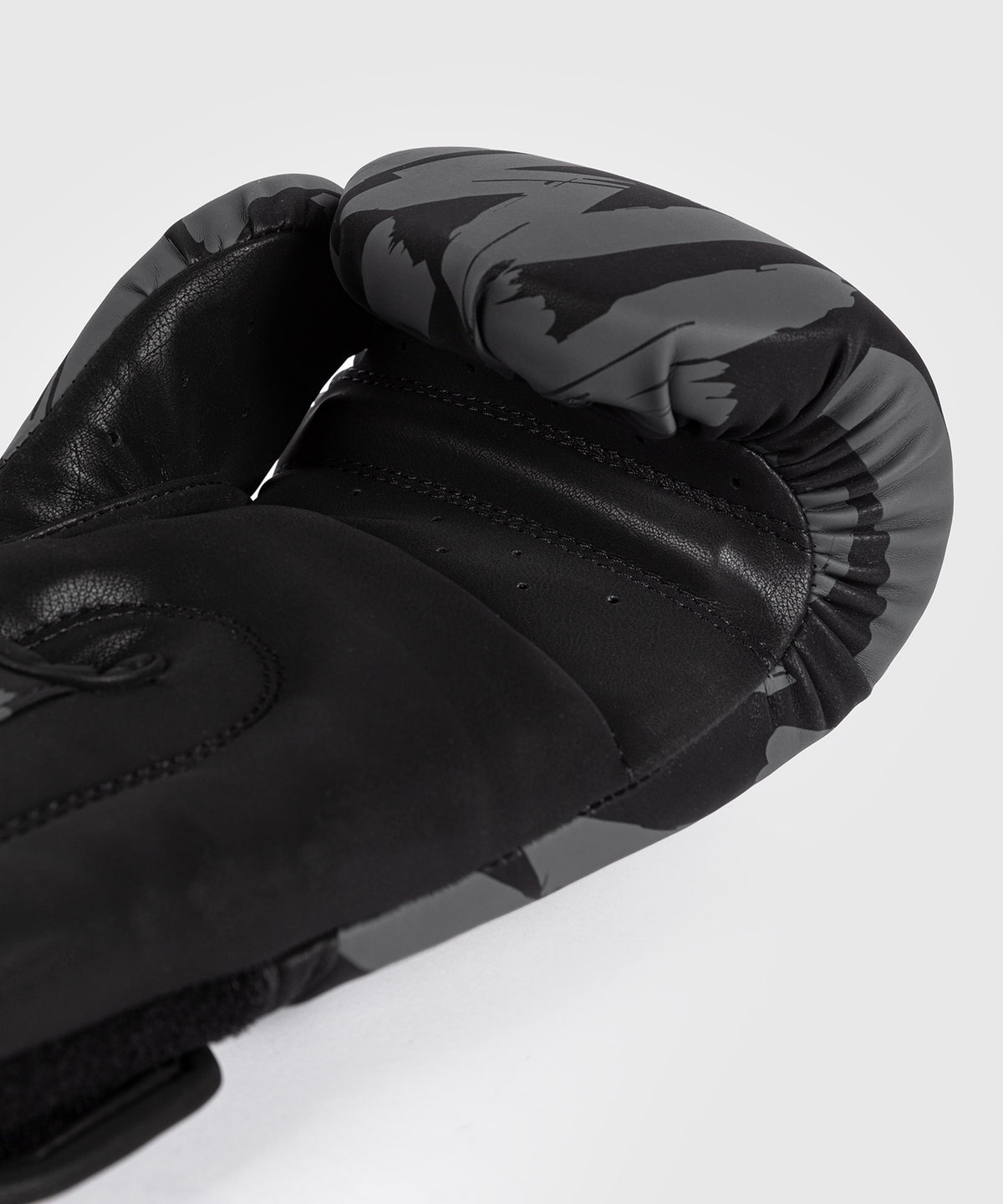 Gants de Boxe Venum Impact Graffiti - Charbon urbain