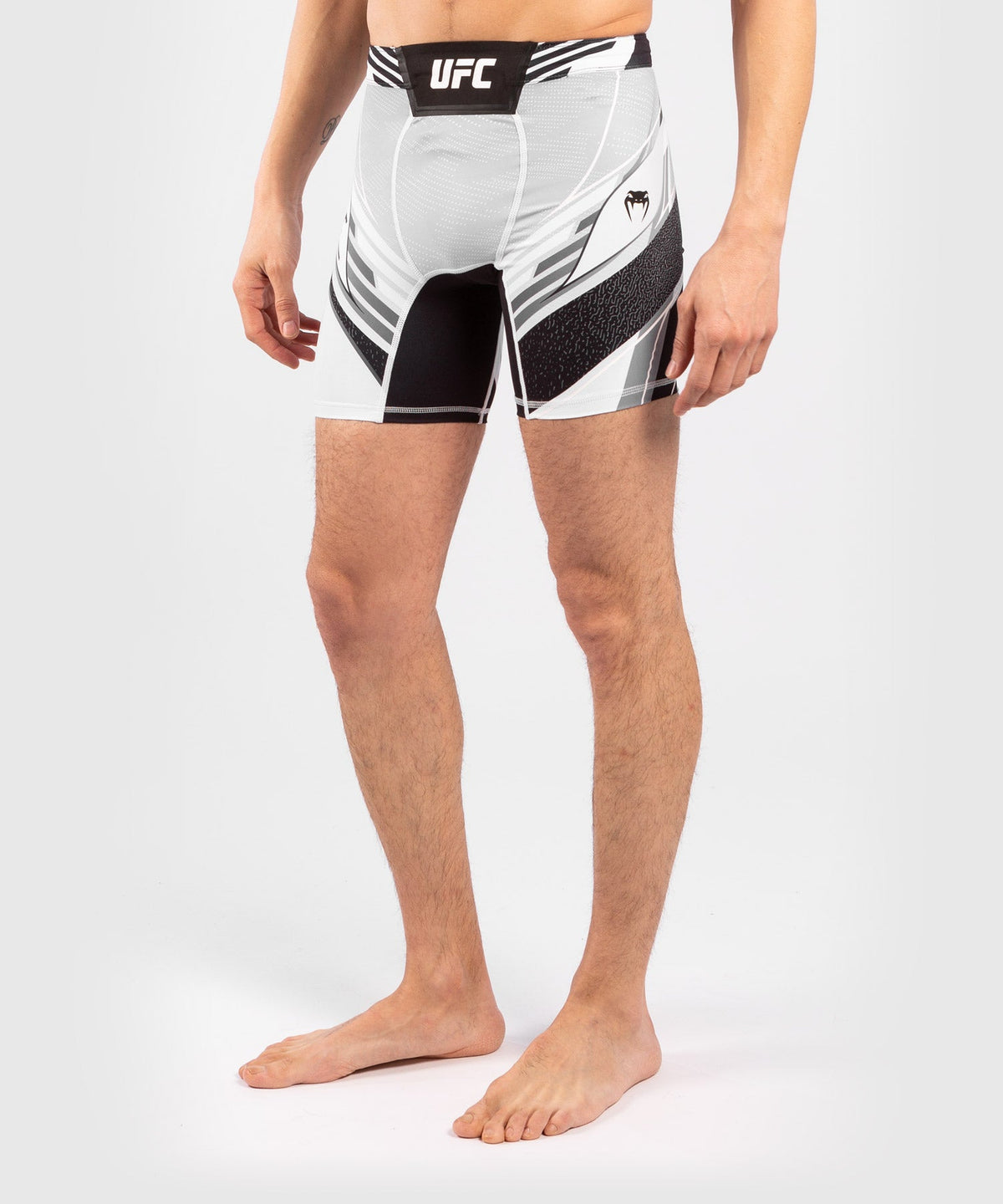 Short de compression pour Hommes UFC Venum Authentic Fight Night - Coupe Courte - Blanc