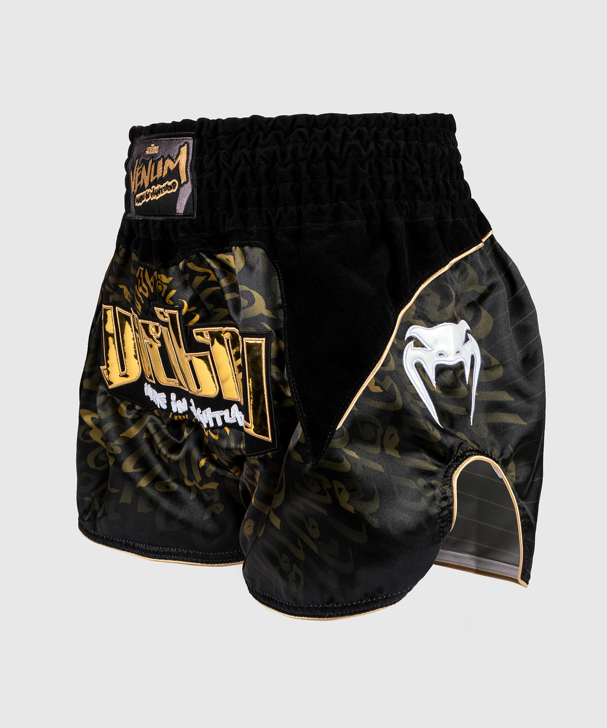 Venum Attack Muay Thai Shorts - Schwarz/Gold