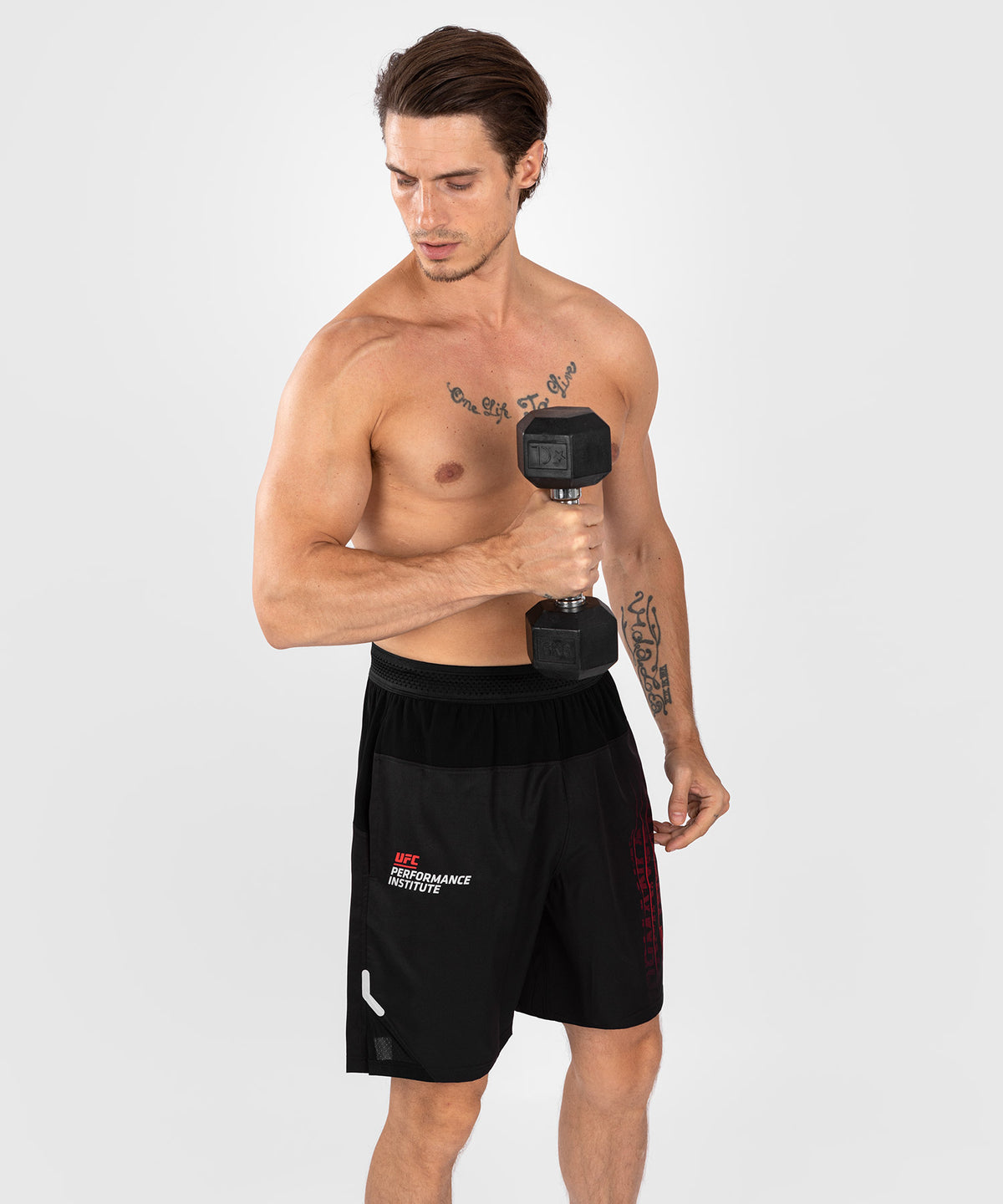 Short de performance pour hommes UFC Venum Performance Institute 2.0 - Noir/Rouge