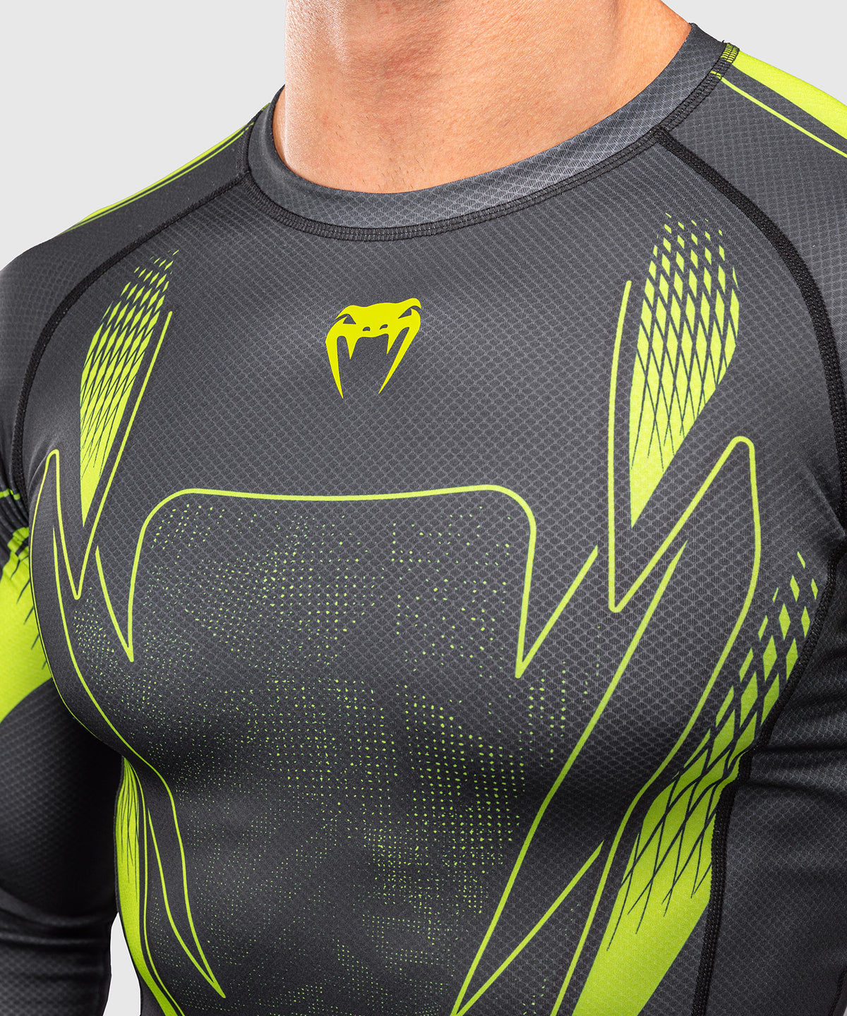 Venum Amazonia Reborn Long Sleeve Rashguard - Black/Green