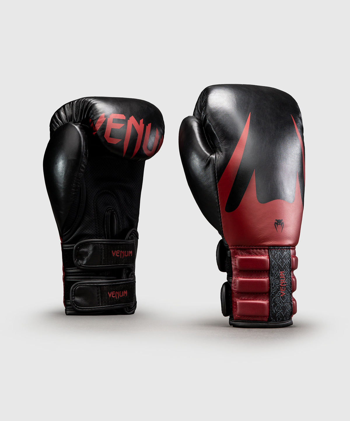 Gants de Boxe Venum Reverso – Noir/Rouge