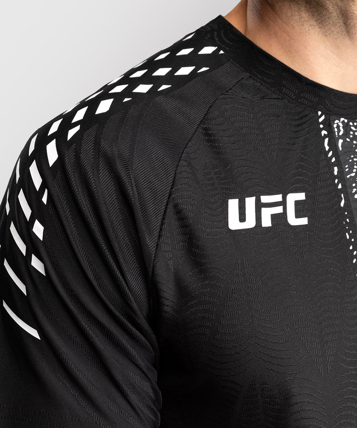 UFC Zenith by Venum Authentic Fight Night Maglia ufficiale Walkout Uomo - Nero