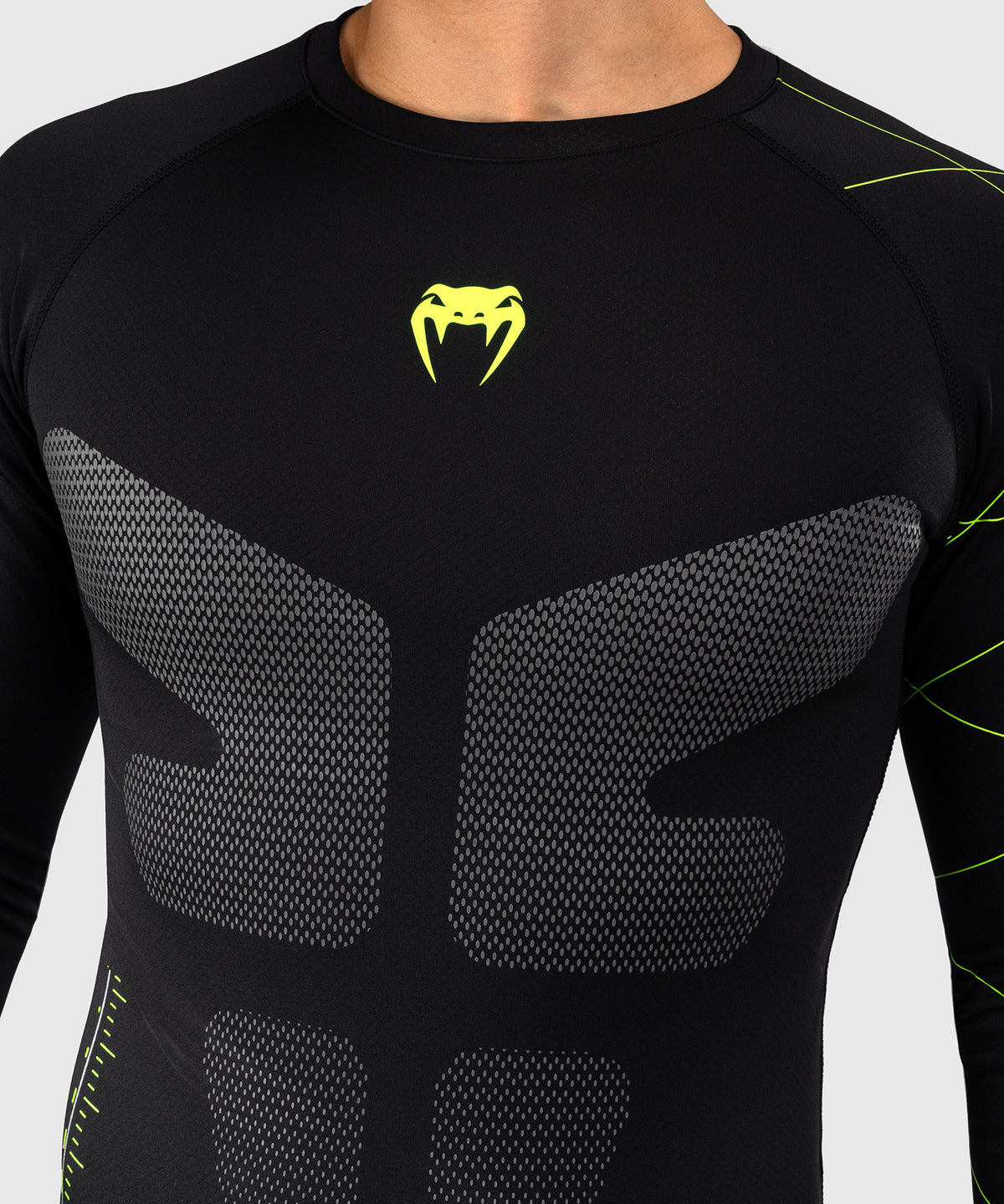 Venum Training Camp 4.0 Long Sleeve Rashguard - Black/Neon Green