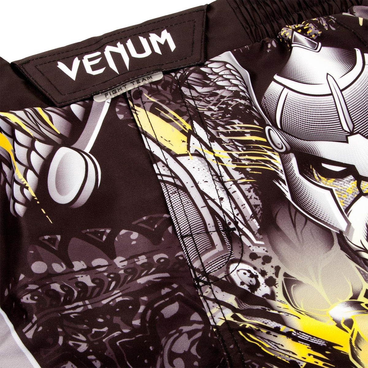 Venum Viking 2.0 kurze Fightshorts - Schwarz/Gelb