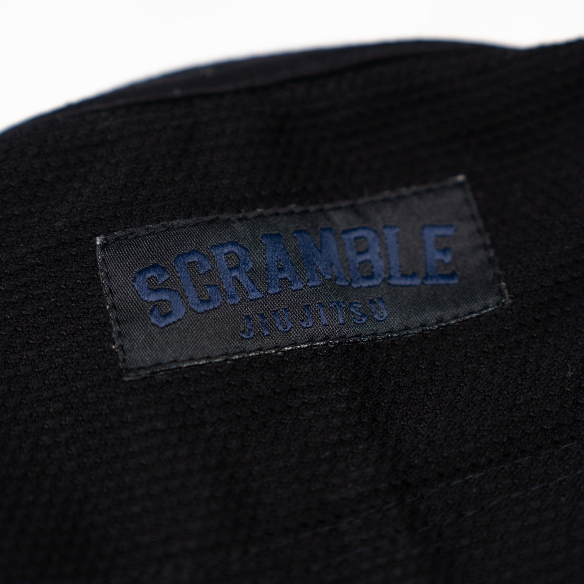 Scramble Standard Issue Kimono JJB - Negro