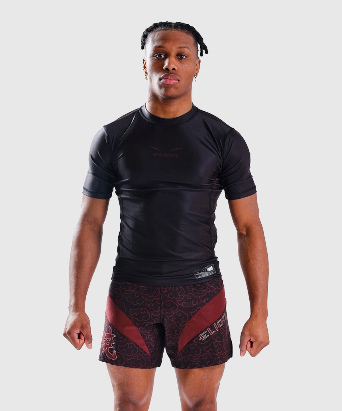 Elion X Naruto Akatsuki Rashguard de Manga Corta - Negro/Rojo