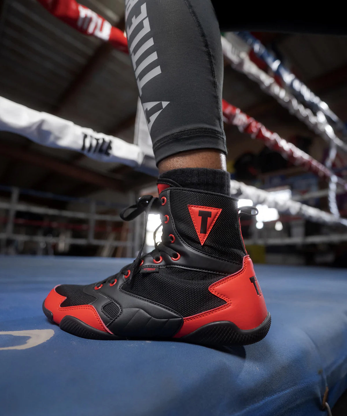 Title Boxing Charged Botas de Boxeo - Negro/Rojo