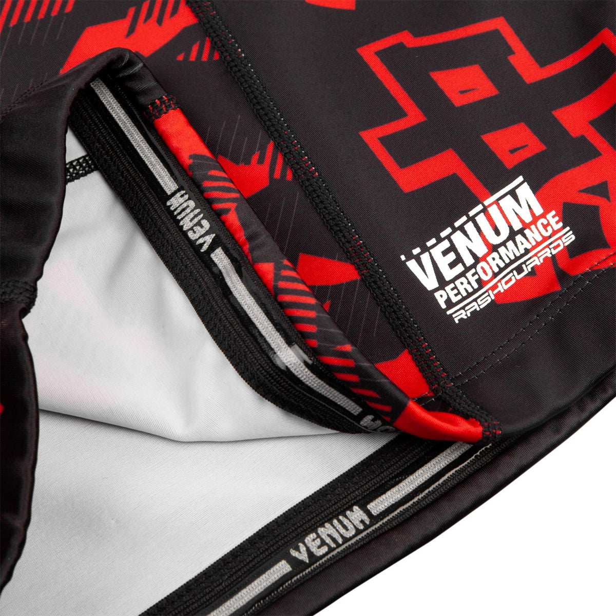 Rashguard Venum Okinawa 2.0 - Manches courtes - Noir/Blanc-Rouge