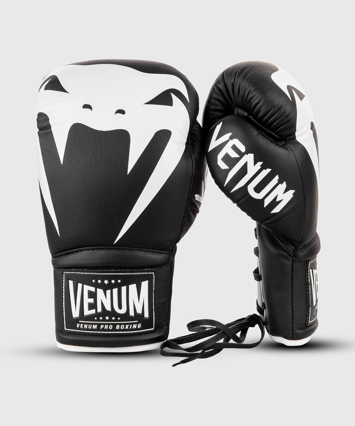 Venum Giant 2.0 Pro Boxing Gloves - With Laces