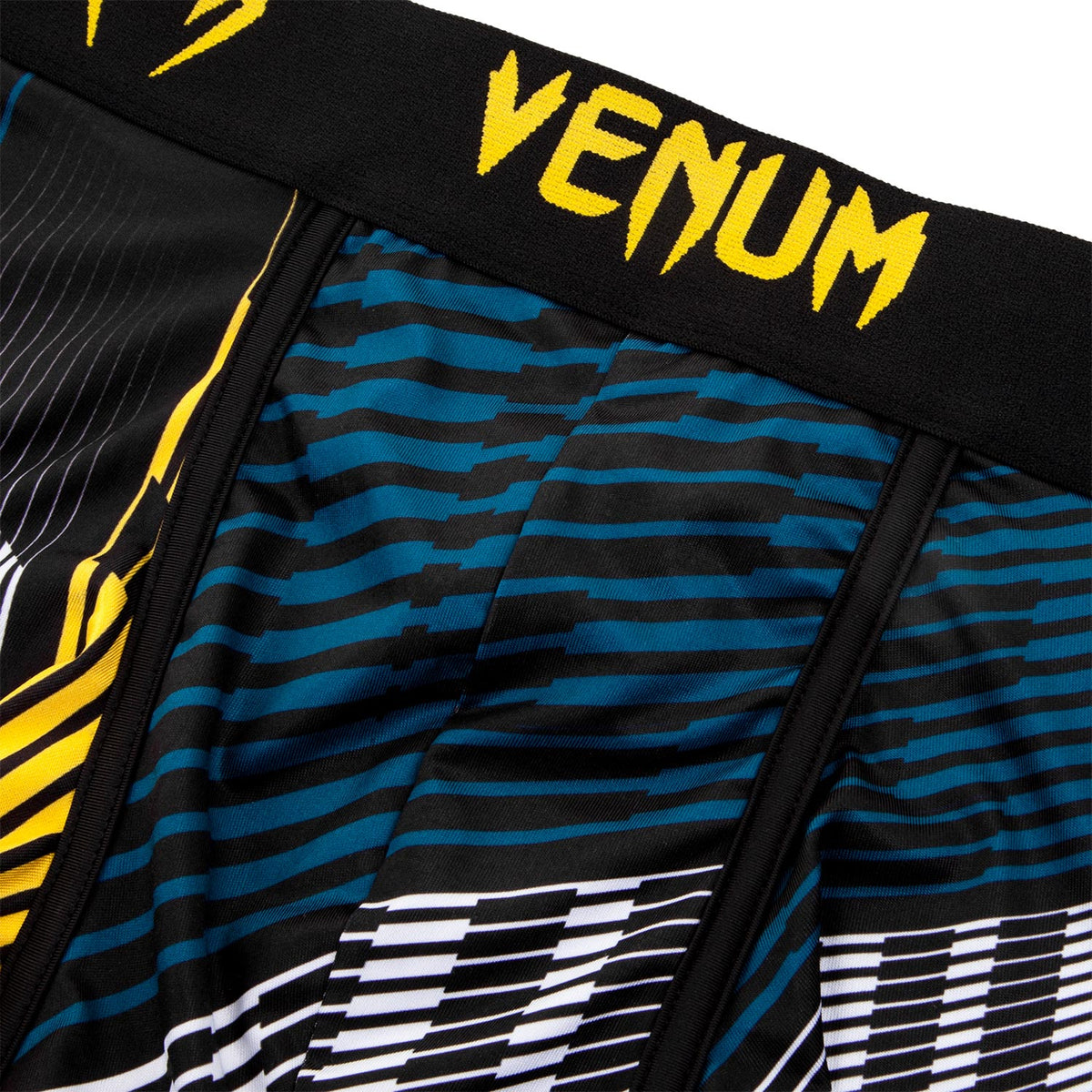 Venum Plasma Boxer - Black/Yellow