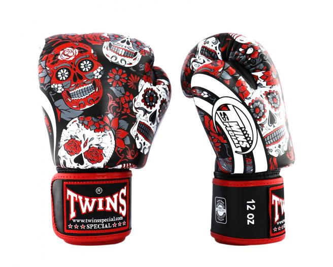 Twins Special Fantasy 4 Skull Guantes de Boxeo - Rojo
