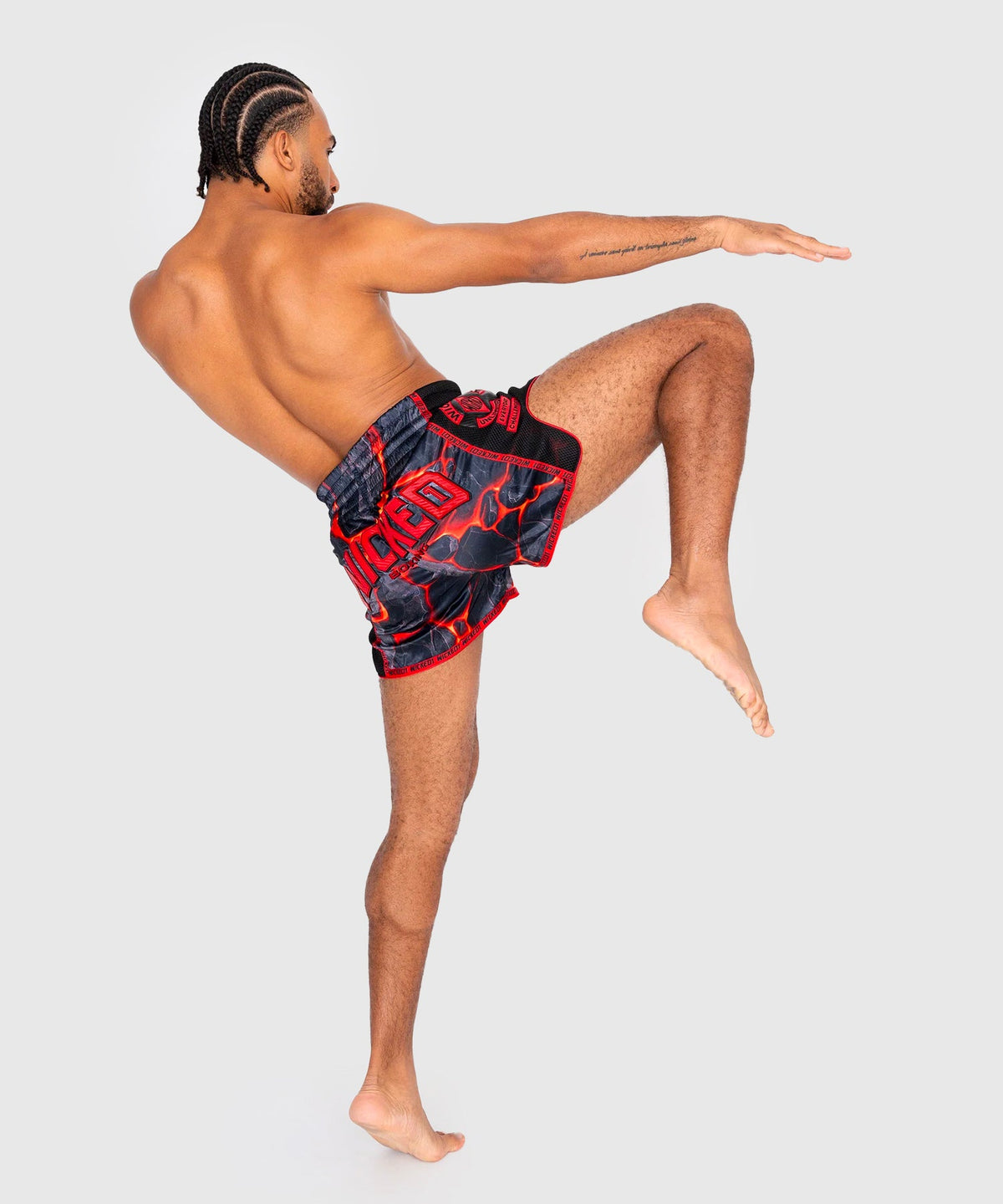 Wicked One Magma Pantalones de Muay Thai - Negro/Rojo