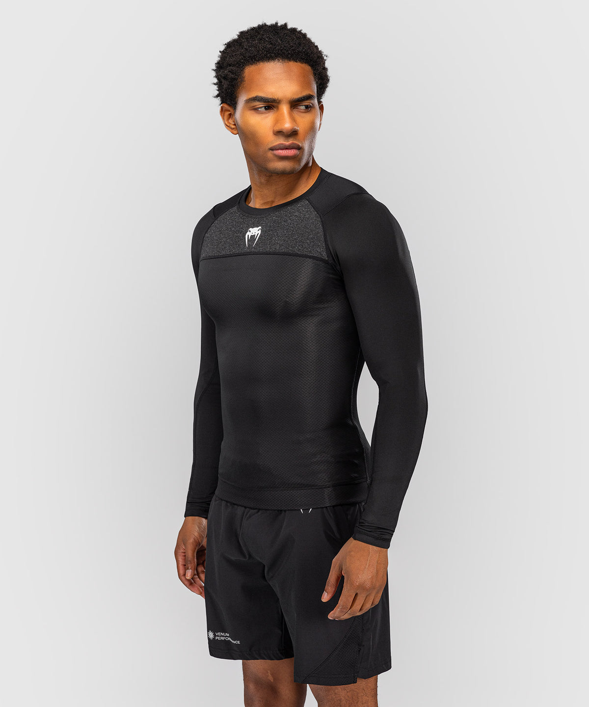 Venum G-Fit Scale Rashguard de manga larga - Negro