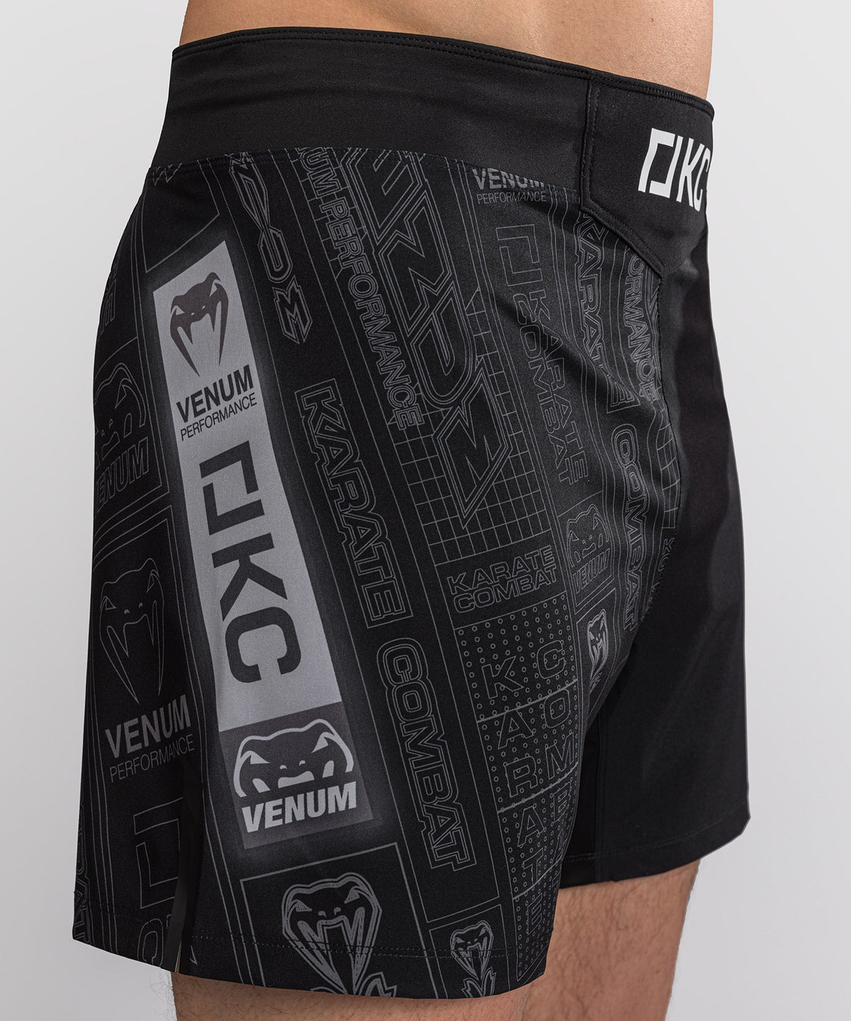 Karate Combat by Venum Short de Combate – Negro/Gris