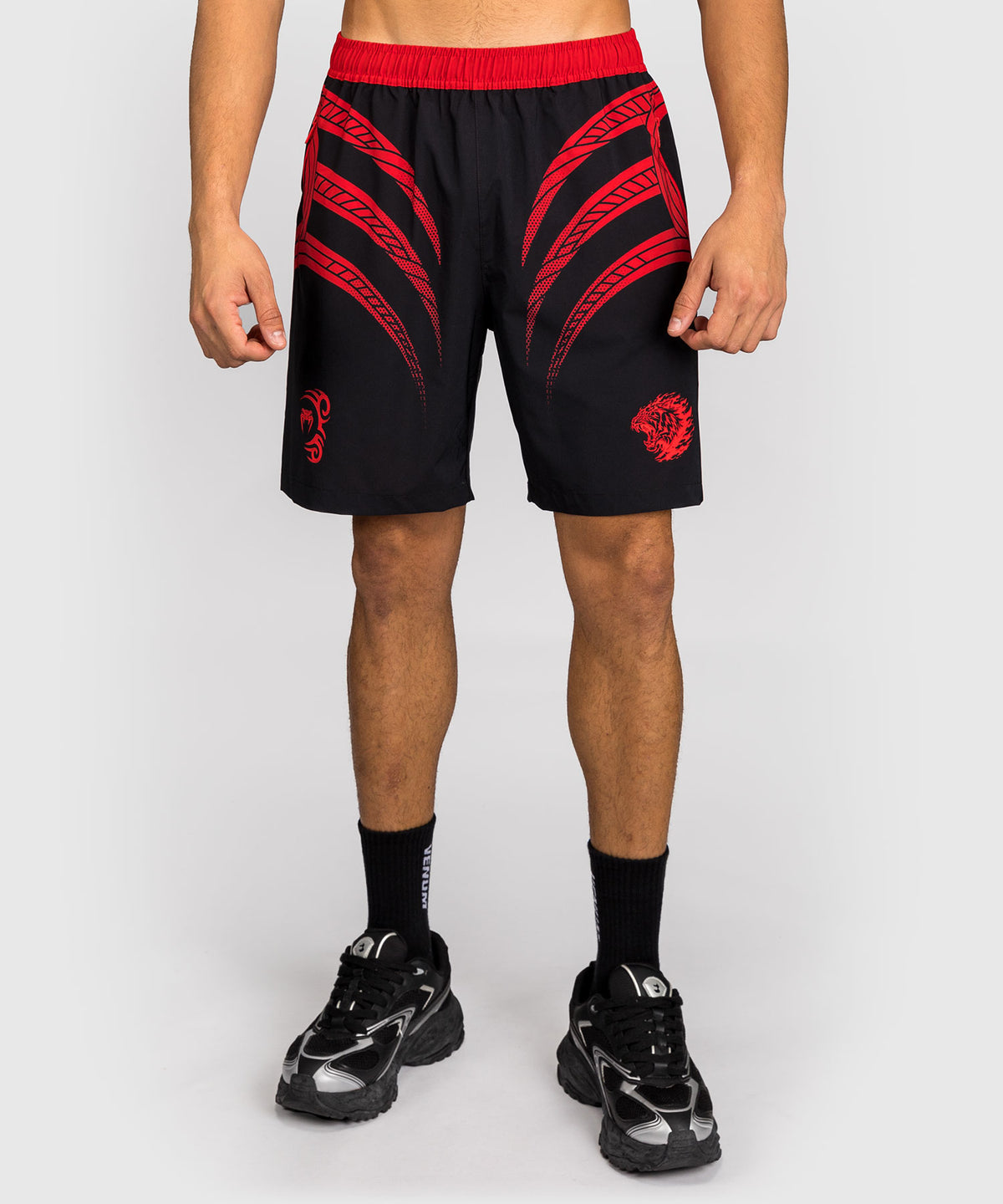 Venum x Mike Tyson Tiger Trainingsshorts - Tiefschwarz/Intensivrot