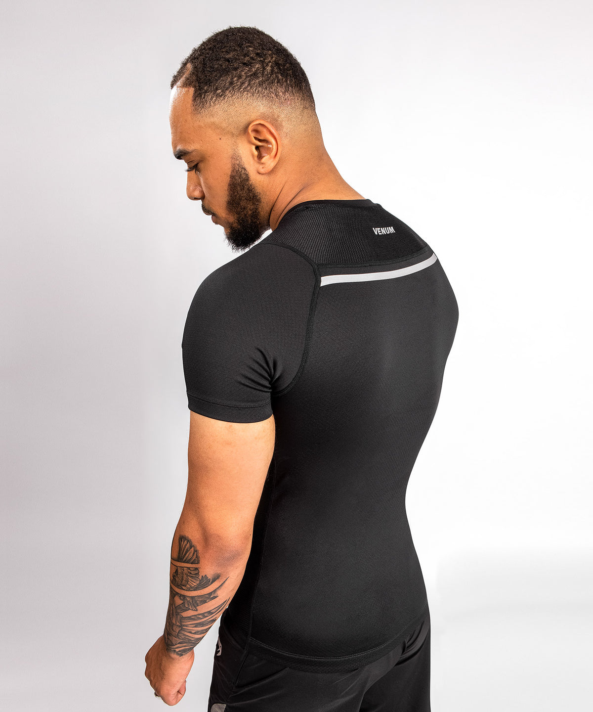 Rashguard Venum Jaws 2.0 - Manches Courtes - Noir