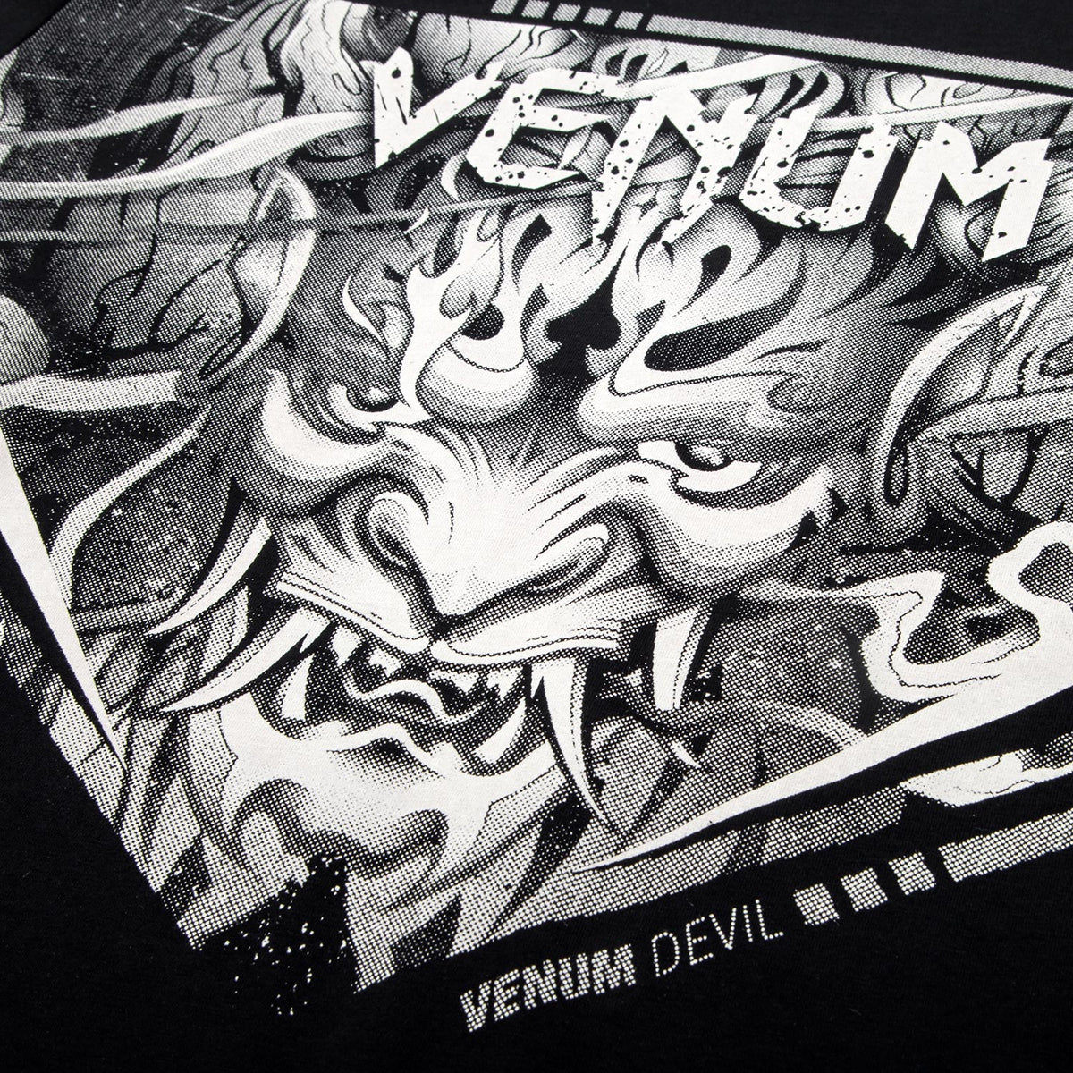 Camiseta Venum Gladiator – Blanco/Negro