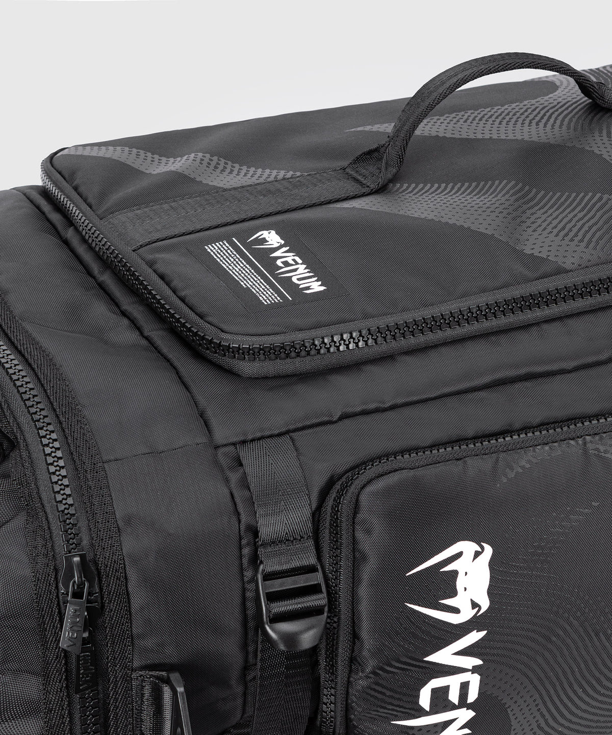 Venum Shockwave Convertible Sports Bag (48L) - Black