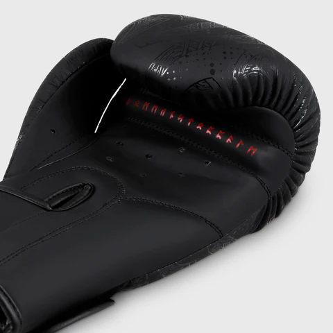 Fumetsu Berserker Boxing Gloves - Black/Red