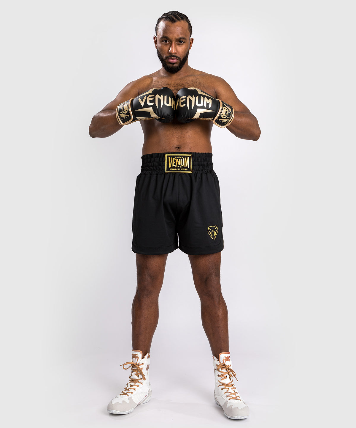 Venum Classic Short de Boxeo - Negro/Dorado