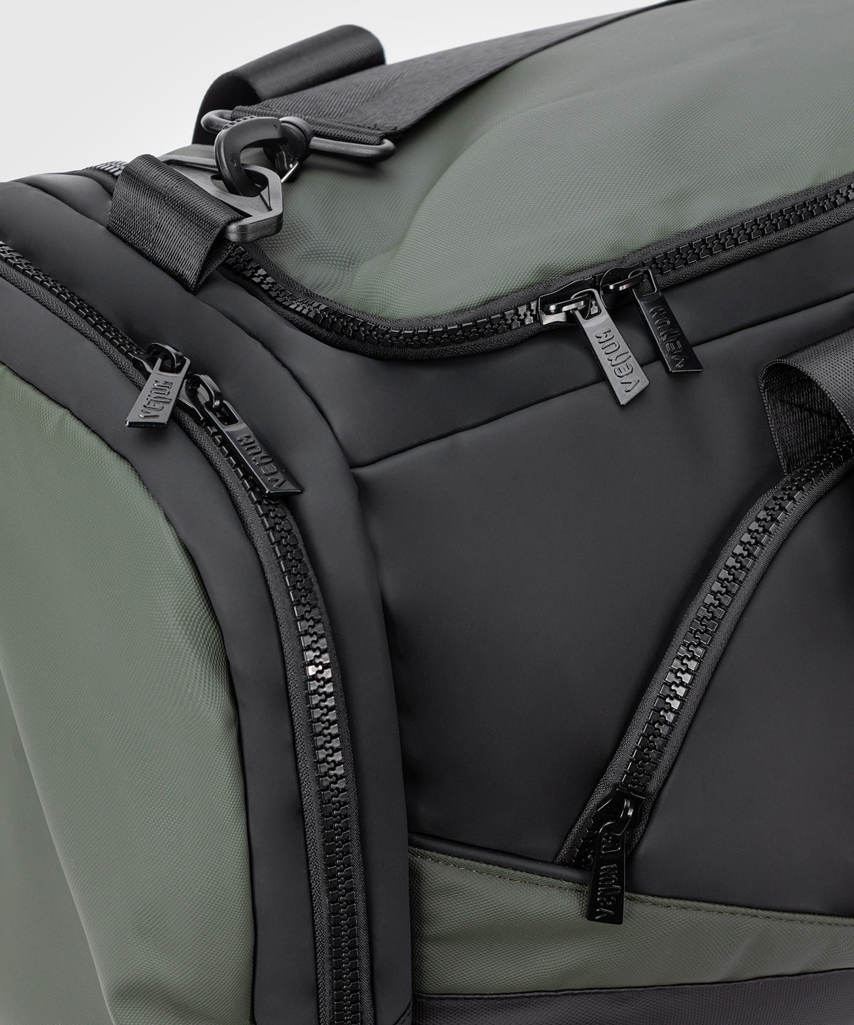 Venum Evo 2 Trainer Lite Duffle Bag (55-63L) - Black/Khaki