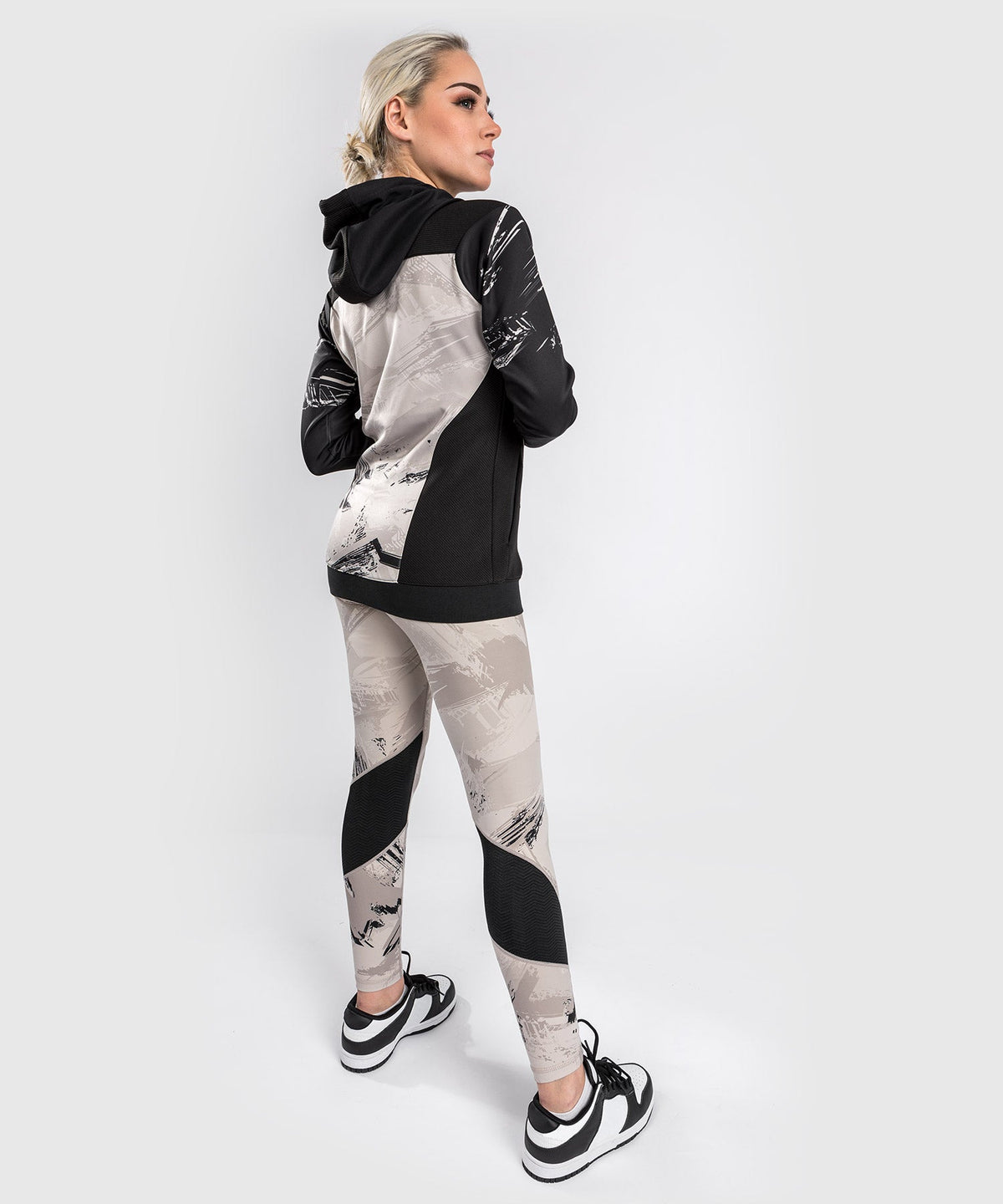 Sweatshirt Zippé pour Femmes UFC Venum Authentic Fight Week 2.0 - Noir/Sable